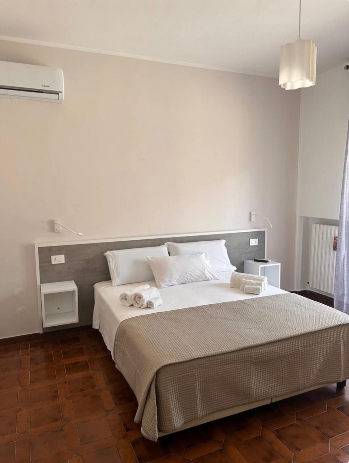 B&B Venice Вибо Валентия Екстериор снимка